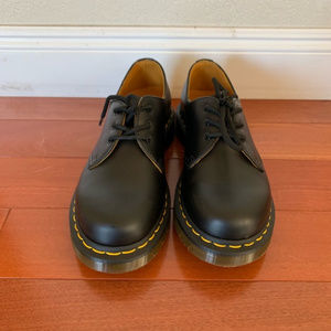 Black Dr. Martens 1461 Shoes Size US 7